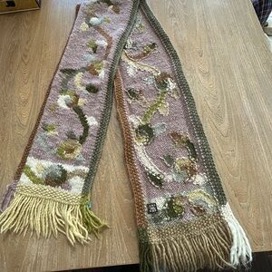Vintage Tara 100% Hand Spun Wool Scarf 72 Inches long Spun In Nepal